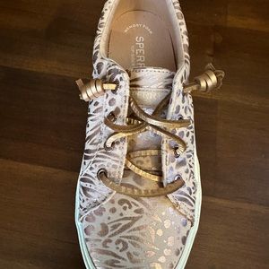 Sperry pier wave Ltt metallic animal unisex color rose size 6.5